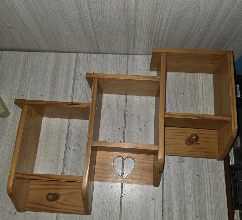 Vintage Heart Cutout 3 Tier Display Shelf Wood W/Pegs Rustic Country Farmhouse